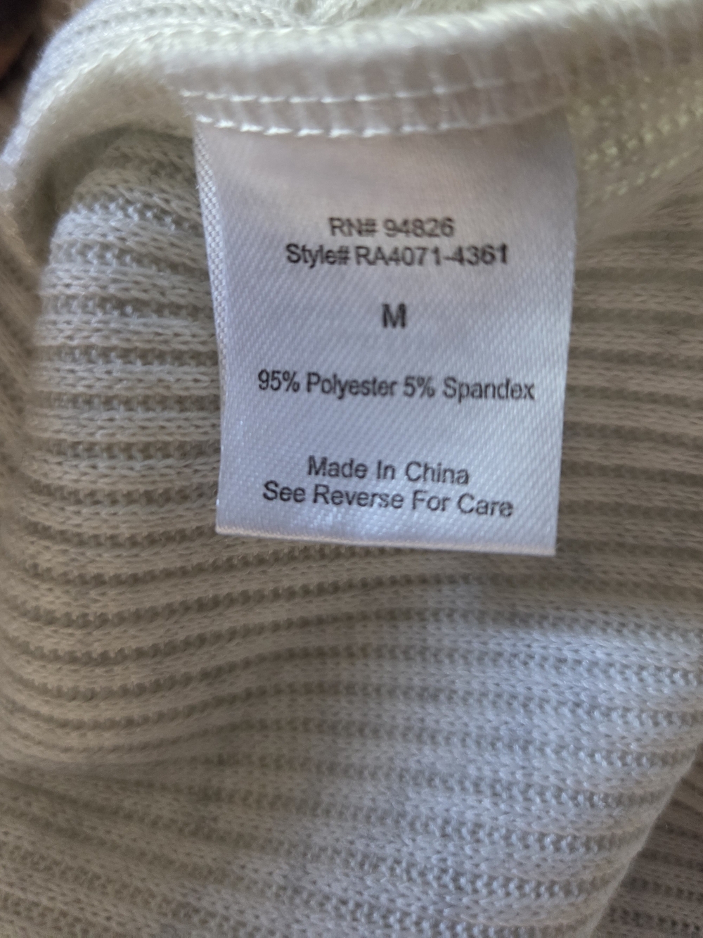 Soft V-Neck White Ribbed Sweater - Picture 4 of 5